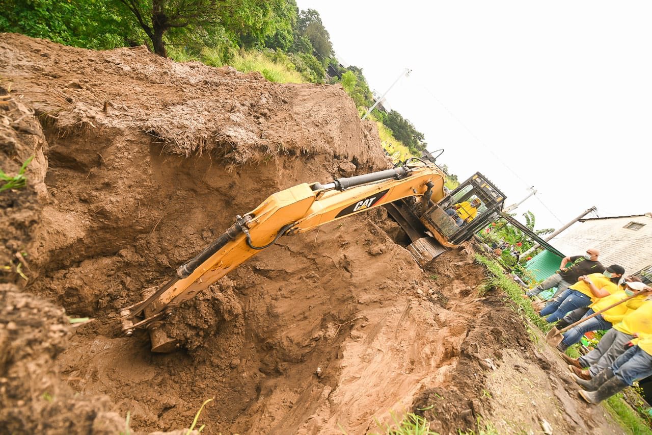 Obras Públicas interviene cárcava pese al bloqueo de diputados en aprobar donación para mitigar riesgos obras-publicas-interviene-carcava-pese-al-bloqueo-de-diputados-en-aprobar-donacion-para-mitigar-riesgos